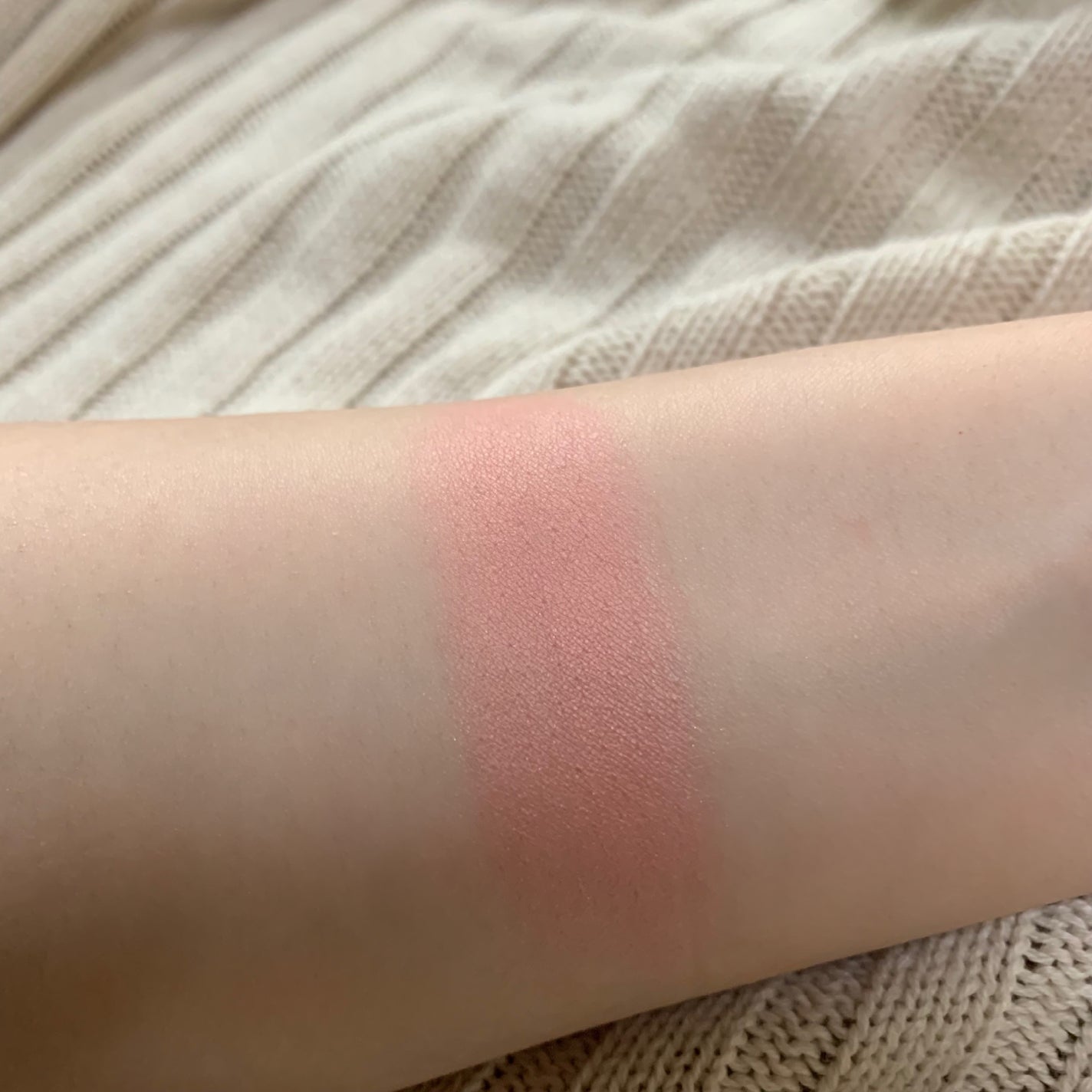 ラブシルクブラッシュ/Laka/パウダーチークを使ったクチコミ(3枚目)