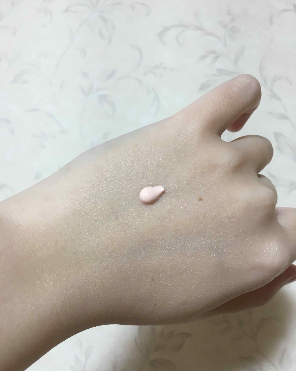 スキン ブライトナー/MAYBELLINE NEW YORK/化粧下地を使ったクチコミ(3枚目)