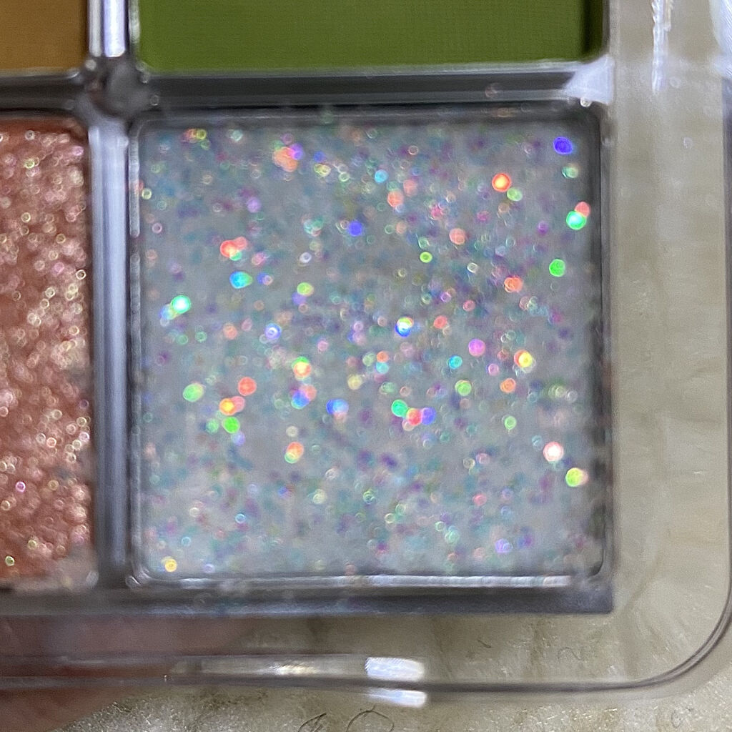 URGLAM　GLITTER GEM/U R GLAM/ジェル・クリームチークを使ったクチコミ（3枚目）