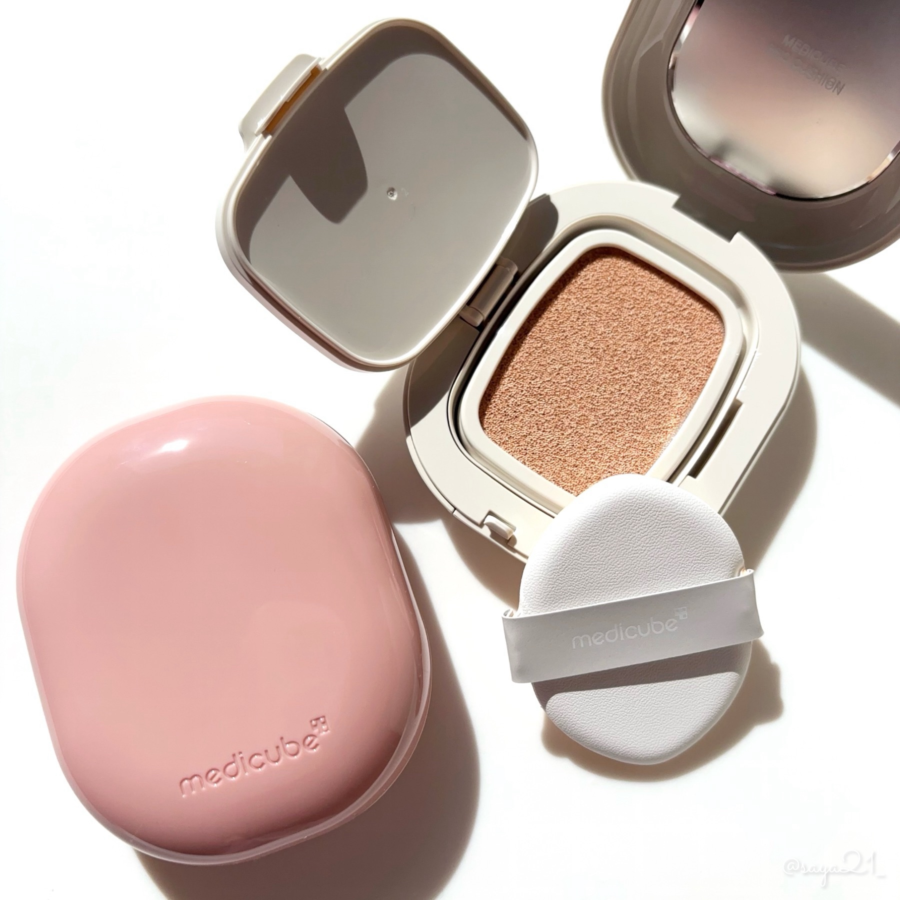 MEDICUBE プログルタチオン グロークッションのクチコミ「\ medicubeから白玉肌グルタチオンクッションファンデが新登場🤍 /

⚜️MEDICU.....」（1枚目）