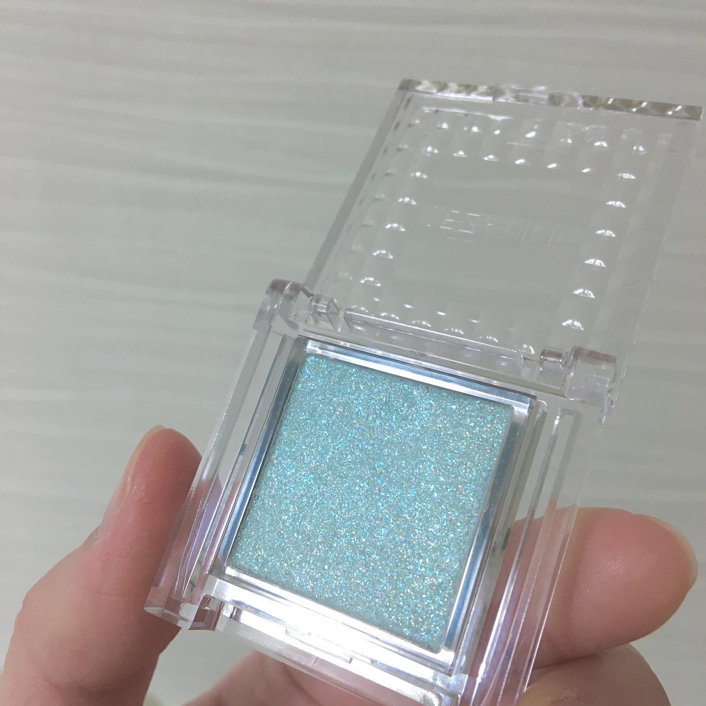 シングルカラーアイシャドウ/CEZANNE/単色アイシャドウを使ったクチコミ（2枚目）