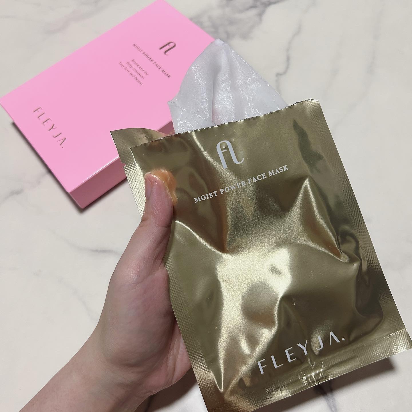 モイストパワーフェイスマスク/FLEYJA/シートマスク・パックを使ったクチコミ（2枚目）