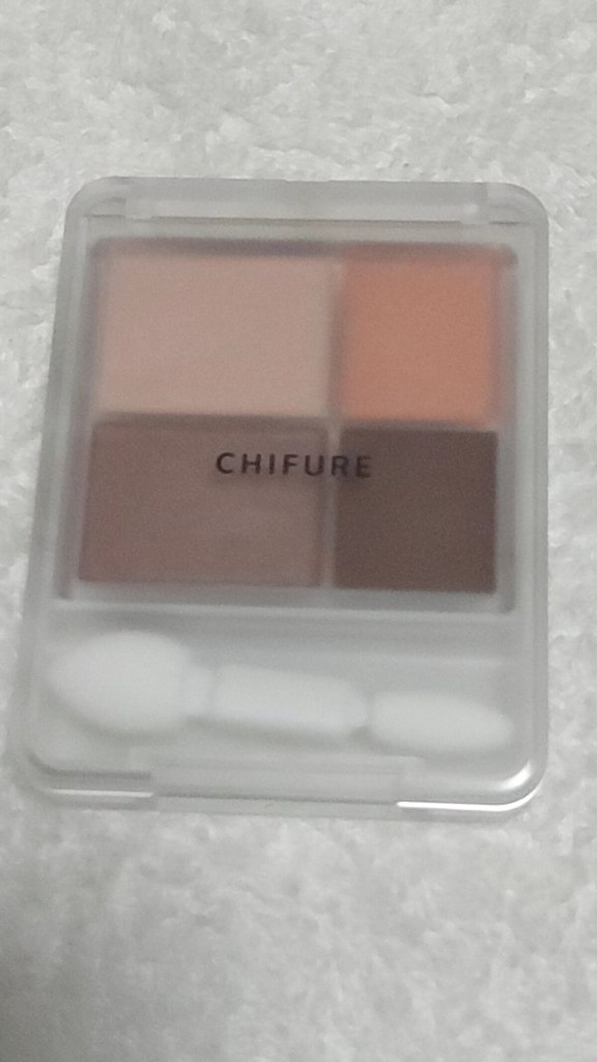 お餅 on LIPS 「ちふれグラデーションアイシャドウ70これ、自然に奥行きもでて🙆..」(1枚目)