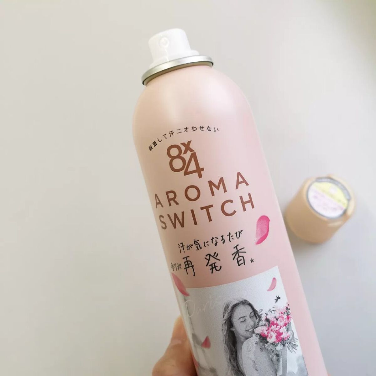8x4 アロマスイッチ スプレー パリスブーケの香り/８ｘ４/デオドラント・制汗剤を使ったクチコミ（2枚目）