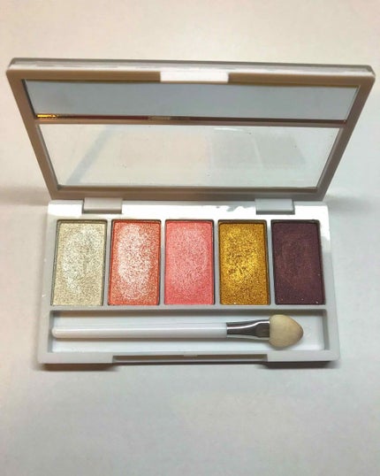 エルファー グリッターアイシャドウ/DAISO/アイシャドウパレットを使ったクチコミ(2枚目)