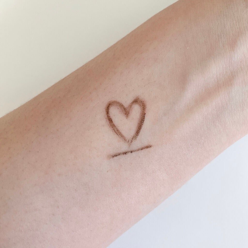 「密着アイライナー」クリームペンシル/デジャヴュ/ペンシルアイライナーを使ったクチコミ(2枚目)