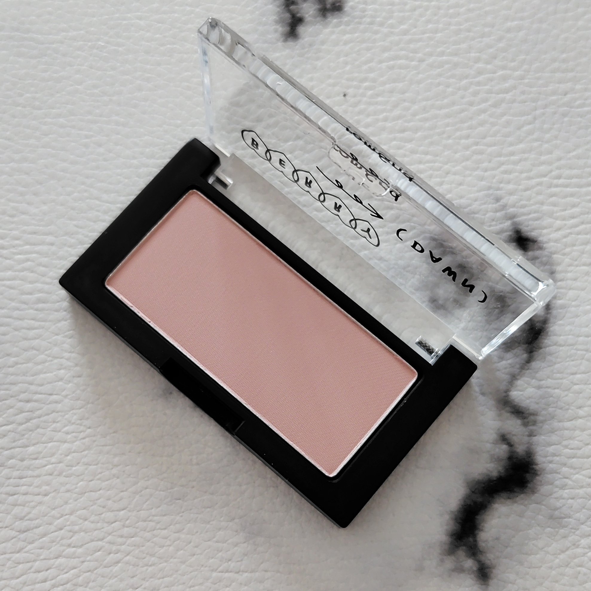 ベターザンチーク/rom&nd/パウダーチークを使ったクチコミ（2枚目）