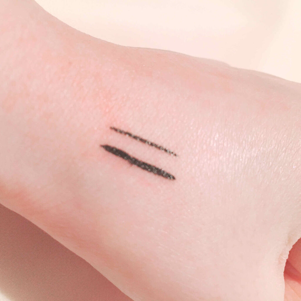 ブラックアイライナーN/CEZANNE/リキッドアイライナーを使ったクチコミ（2枚目）