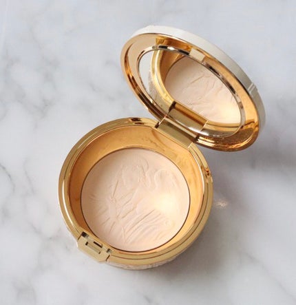 フェースアップパウダー2024/ミラノコレクション/プレストパウダーを使ったクチコミ(4枚目)