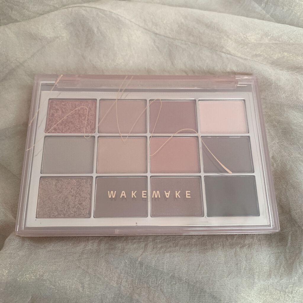 ソフトブラーリングアイパレット/wakemake/アイシャドウパレットを使ったクチコミ（2枚目）