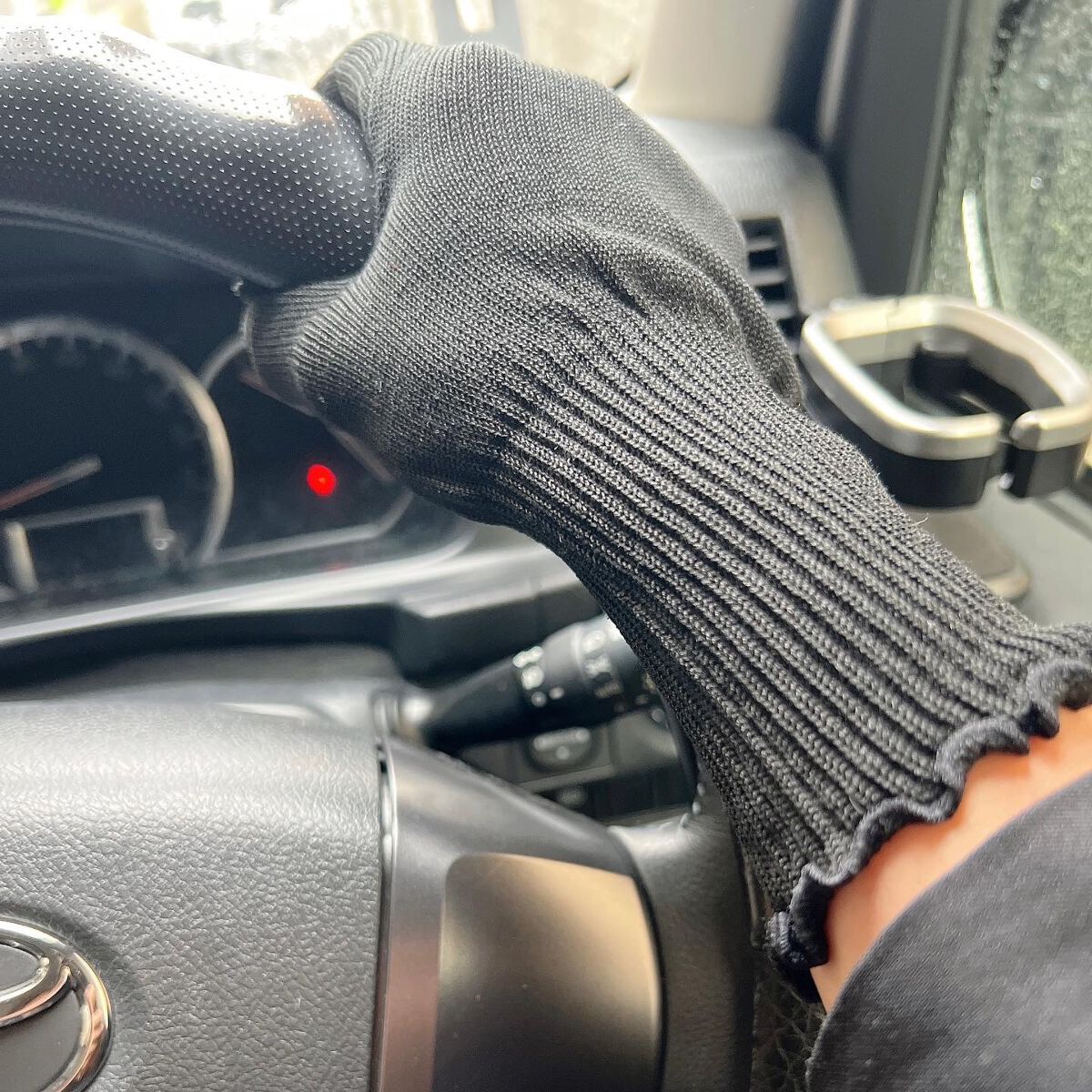 絹の艶姫 シルク手袋/ロアコスモ/ボディグッズを使ったクチコミ(3枚目)