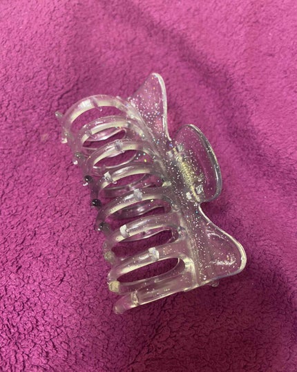 ひよりん☆フォロバ on LIPS 「3COINSで購入した髪留め🌟🌟大きめで長い髪にもバシッととま..」(1枚目)