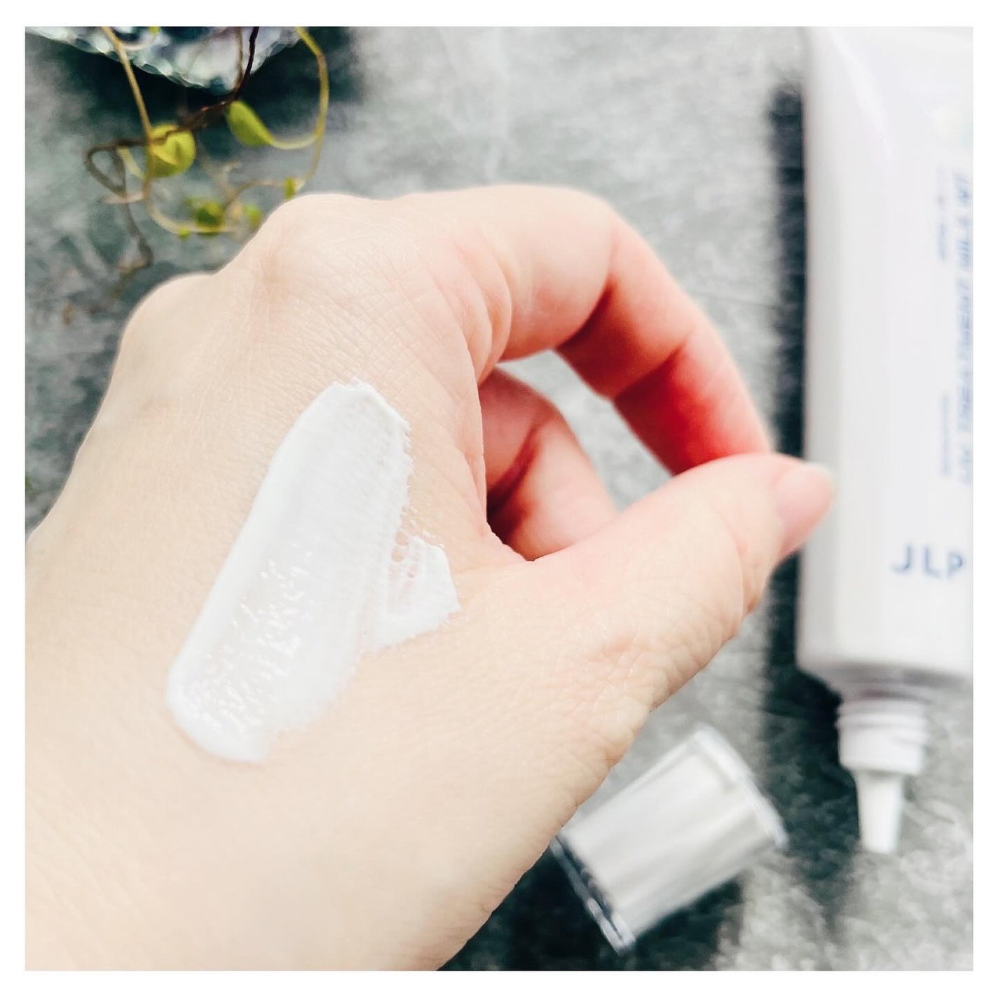 スピラコレッタ UVトリートメントミルクWTSP /日本ライフ製薬/化粧下地を使ったクチコミ(4枚目)