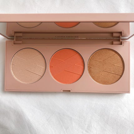 オープニング ナイト チーク パレット/ローラ メルシエ/パウダーチークを使ったクチコミ(2枚目)