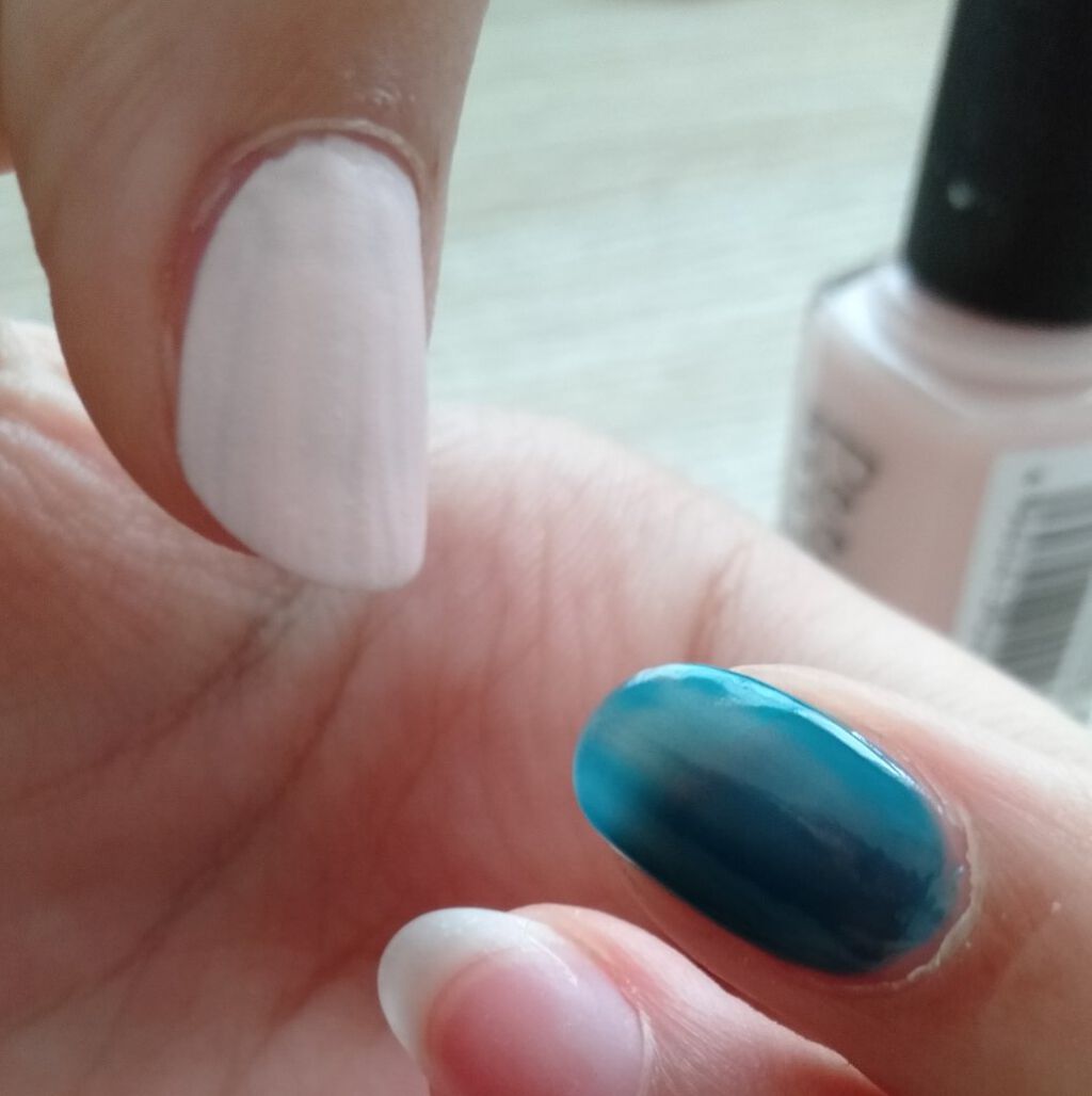 ピールオフマニキュア/キャンドゥ/マニキュアを使ったクチコミ（3枚目）