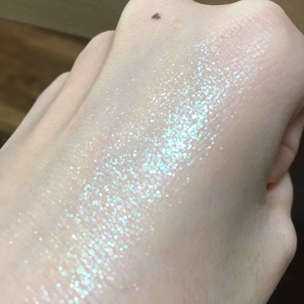 グリッタープリズム シャドウ/MISSHA/グリッターを使ったクチコミ（3枚目）