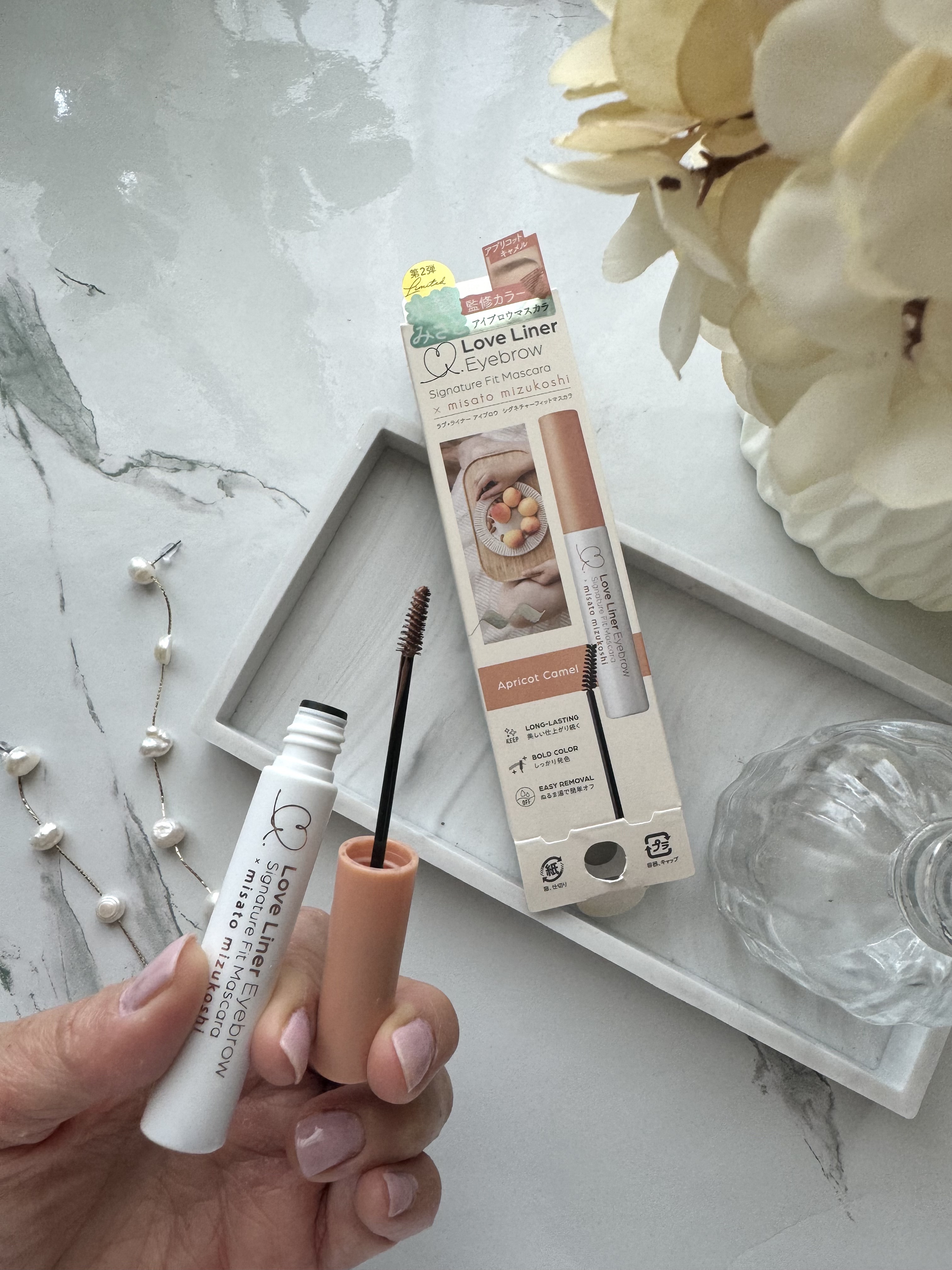 ラブ・ライナー　シグネチャーフィットマスカラ＜アイブロウ＞/ラブ・ライナー/眉マスカラを使ったクチコミ（2枚目）