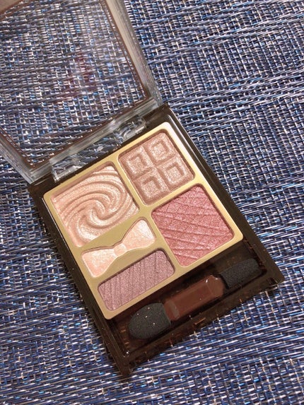 プレミアムガトーシャドウ/スウィーツ スウィーツ/アイシャドウパレットを使ったクチコミ(2枚目)