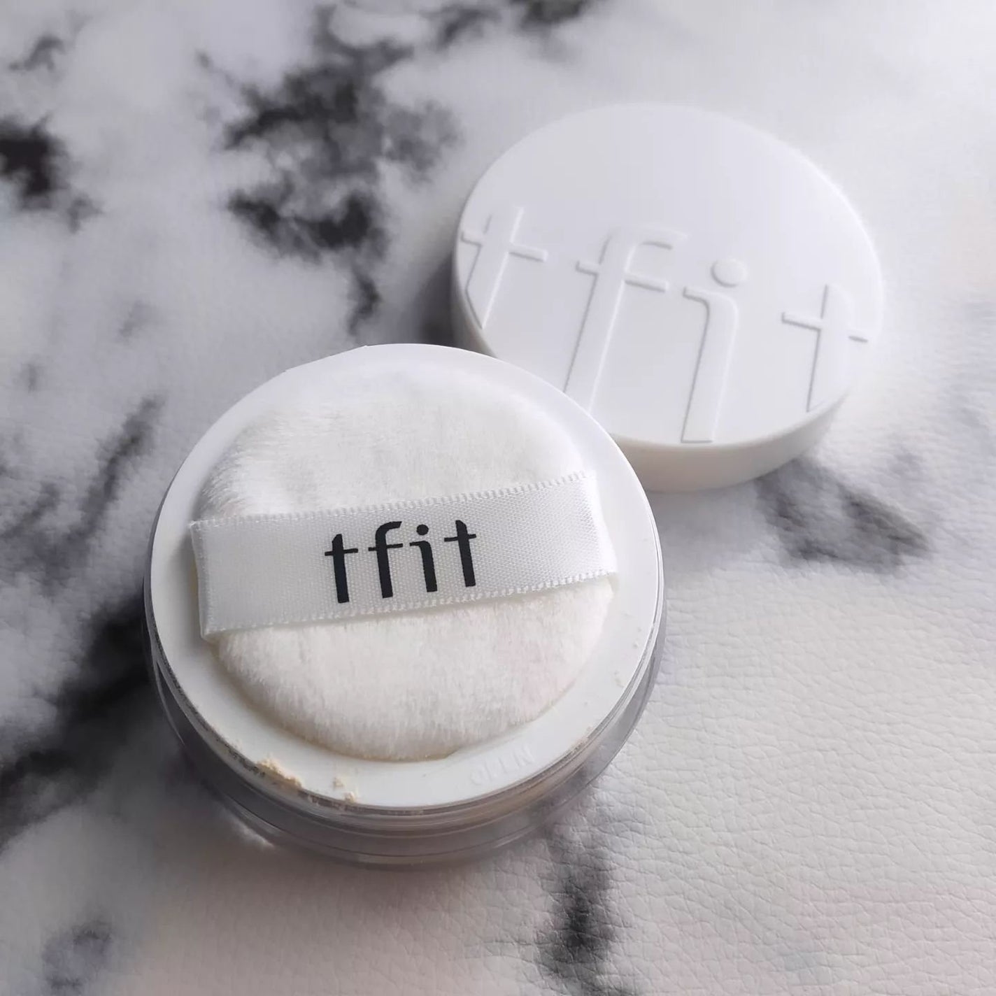 トランスルーセントセットフィニッシングパウダー/TFIT/ルースパウダーを使ったクチコミ(2枚目)