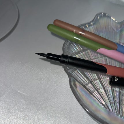 カラーシェイクライナー/C’est la pointe/リキッドアイライナーを使ったクチコミ(5枚目)