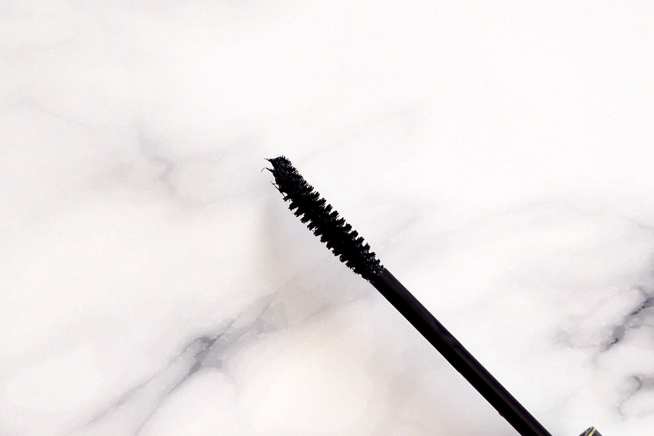 ラッシュオプティミズム LA01 トゥルーブラック/excel/マスカラを使ったクチコミ（3枚目）