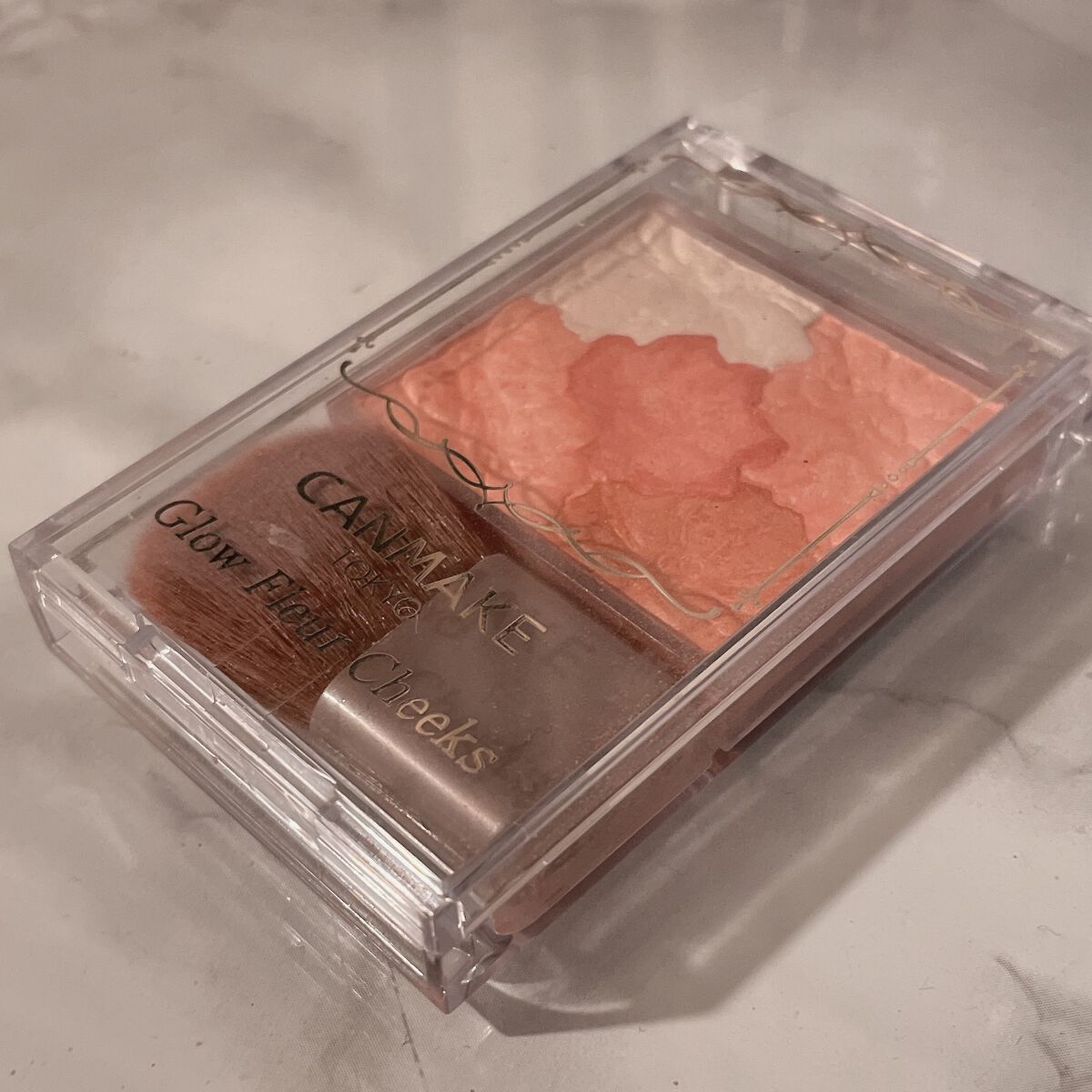 グロウフルールチークス/キャンメイク/パウダーチークを使ったクチコミ(1枚目)