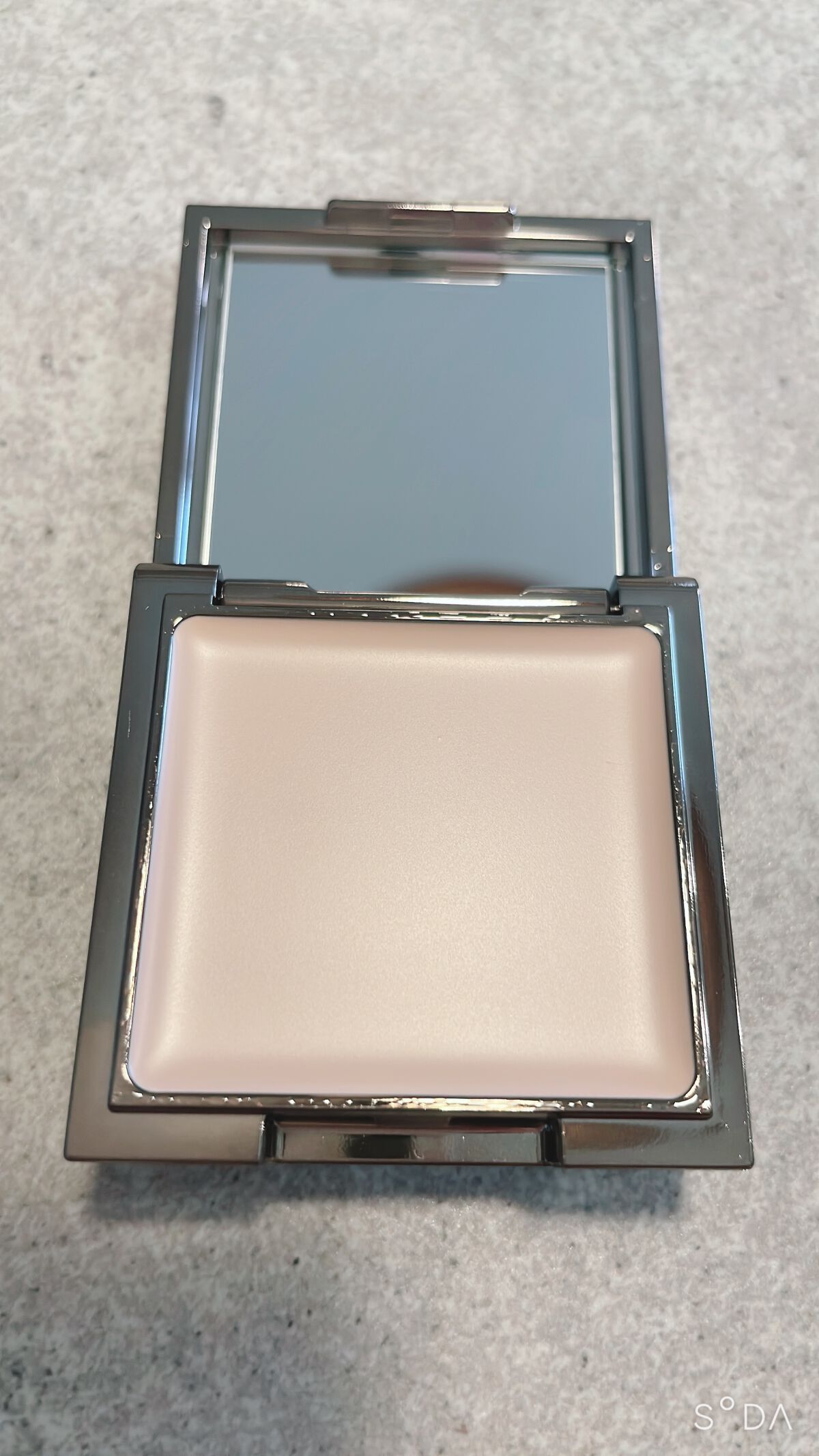 アイリッドベース（N） 02 Light/LUNASOL/アイシャドウベースを使ったクチコミ（3枚目）