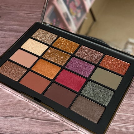 ビジュー アイシャドーパレット/NARS/アイシャドウパレットを使ったクチコミ(2枚目)