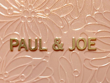 シースルー ヴェール コンパクト/PAUL & JOE BEAUTE/ファンデーションを使ったクチコミ(2枚目)