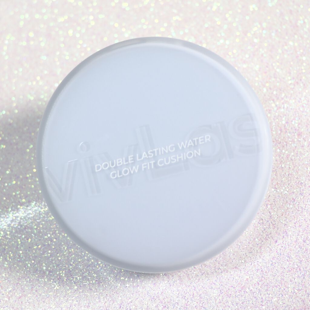 ダブルラスティングウォーターグローフィットクッション/vivLas/クッションファンデーションを使ったクチコミ（1枚目）