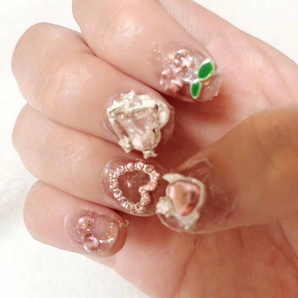 めい🌷フォロバ100 on LIPS 「ネイル記録💅SHEINのパーツを使ってデコりました#SHEIN..」(2枚目)