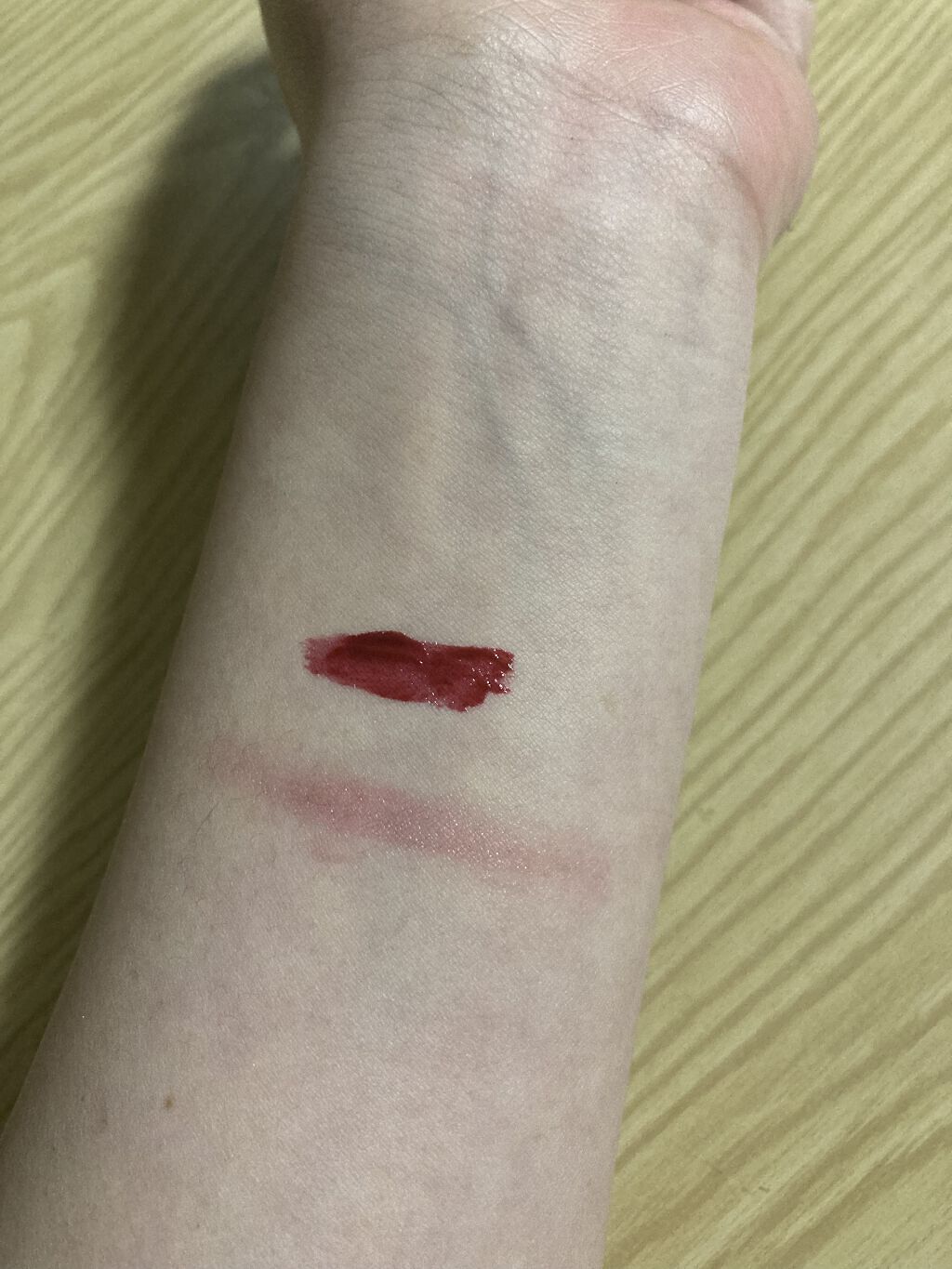 ジューシーラスティングティント/rom&nd/リップティントを使ったクチコミ（2枚目）