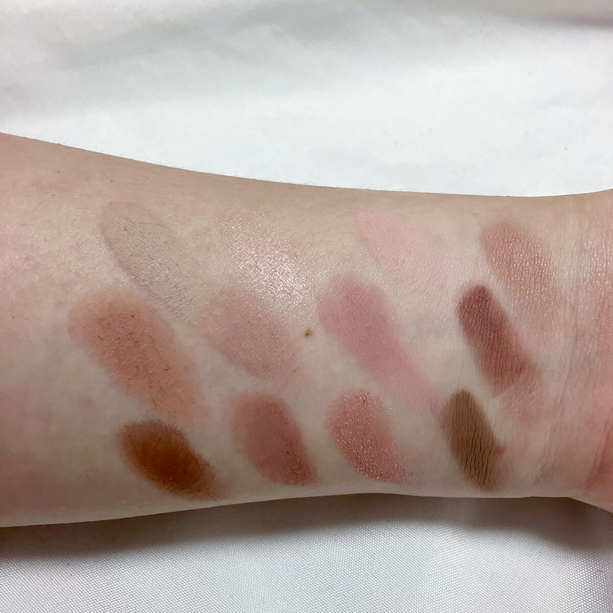 ソフトブラーリングアイパレット 02.リバリーブラーリング/wakemake/アイシャドウパレットを使ったクチコミ（3枚目）