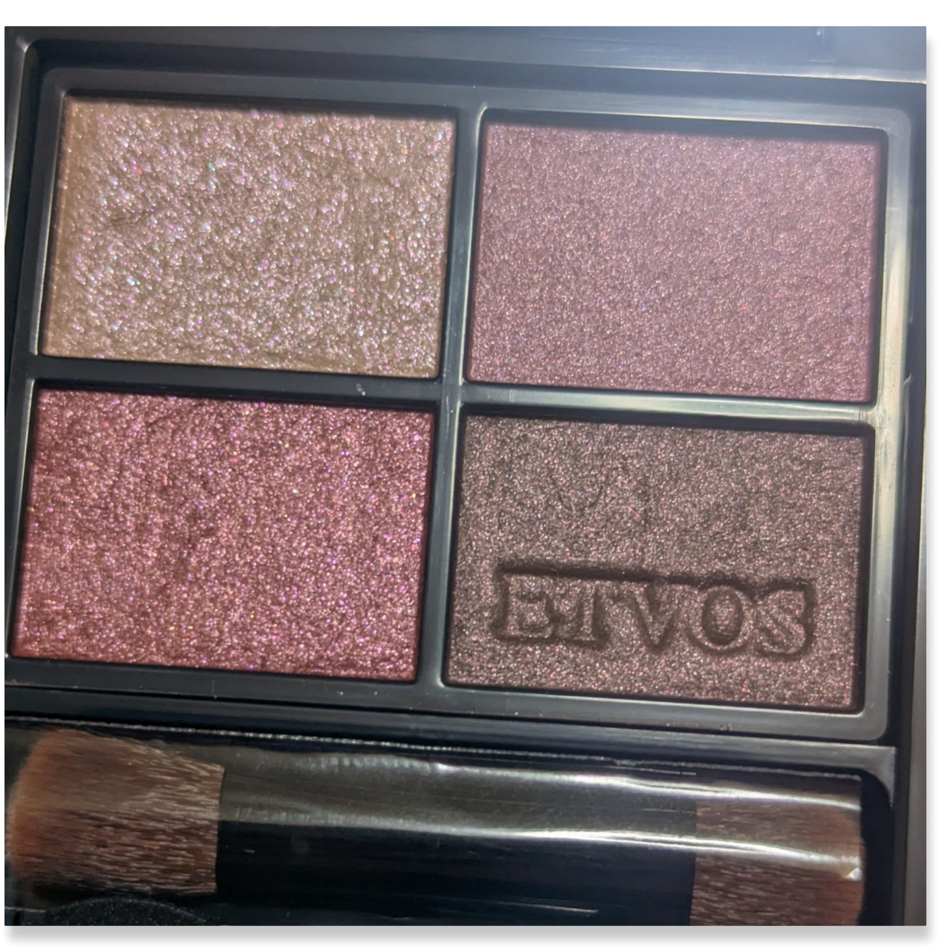 ミネラルクラッシィシャドー/エトヴォス/アイシャドウパレットを使ったクチコミ（2枚目）