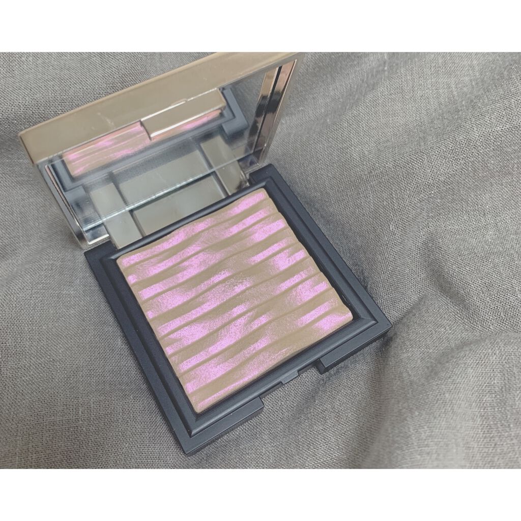 プリズム エアー ハイライター 02 FAIRY PINK/CLIO/パウダーハイライトを使ったクチコミ（2枚目）