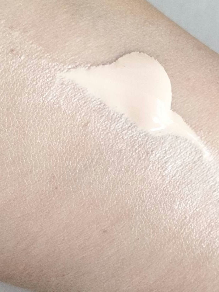 モイスチュアライジング プライマー/PAUL & JOE BEAUTE/化粧下地を使ったクチコミ(6枚目)