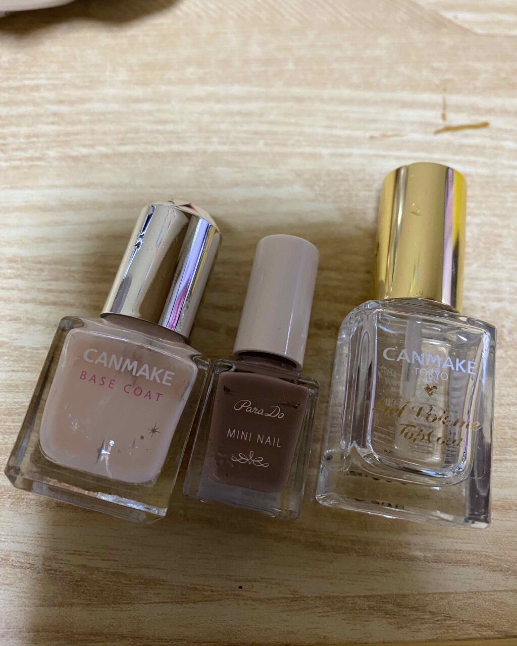 カラフルネイルズ ベースコート/キャンメイク/ネイルトップコートを使ったクチコミ（2枚目）