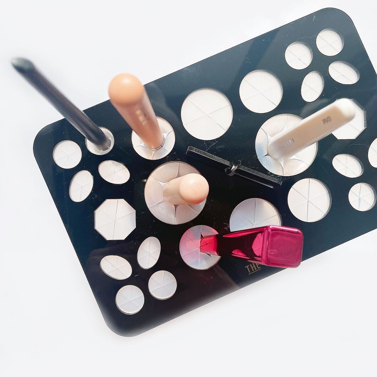 901 メイクブラシホルダー/THE TOOL LAB/その他を使ったクチコミ（3枚目）