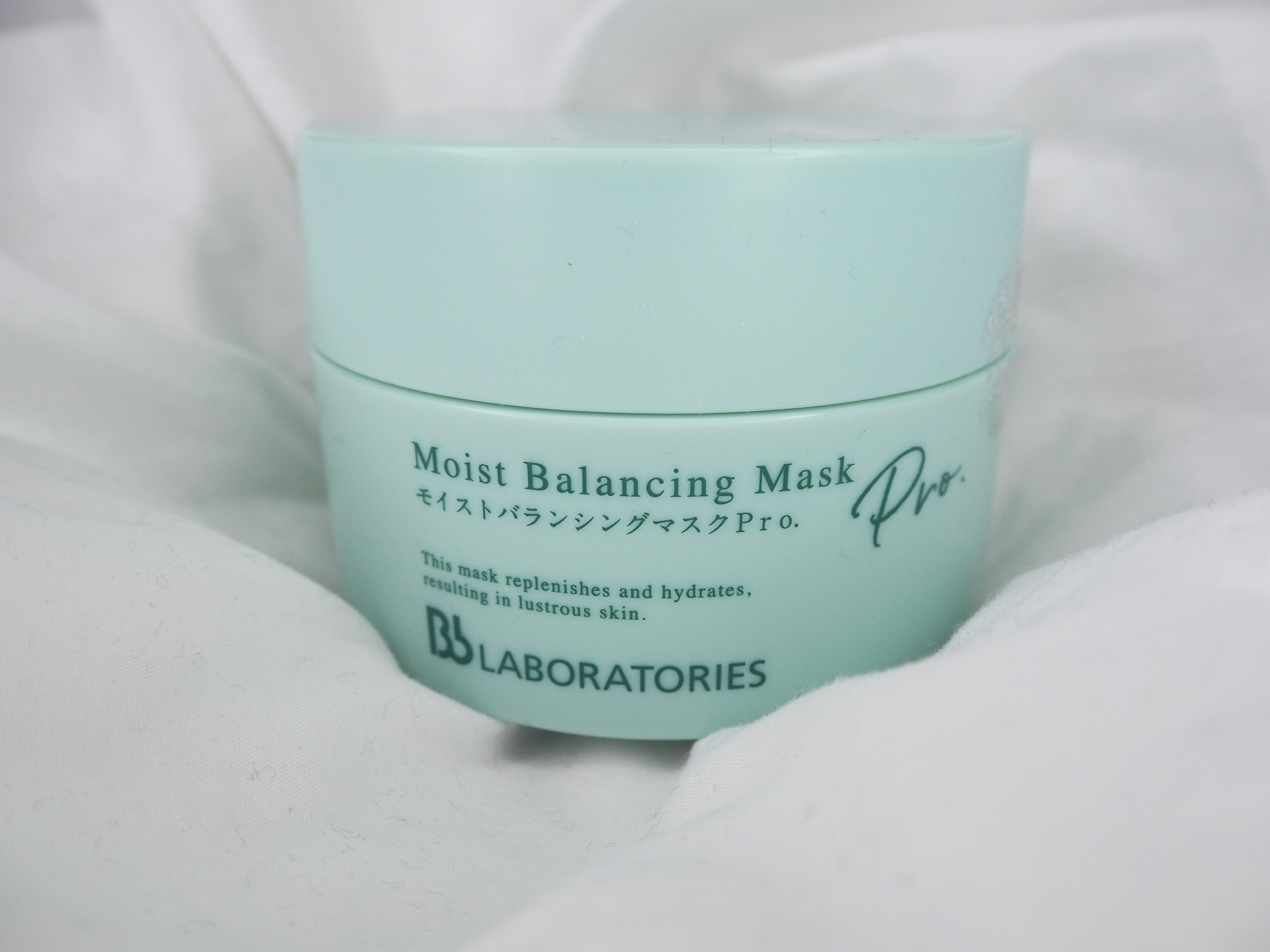 【BB LABORATORIES】

美肌菌に着目して、素肌から綺麗に🤍

植物由来をベースにしっとりテクスチャーで、お肌をうるおい保持させる！オレンジ油やレモングラス油といったスッキリする香りでマスクパックしながらリフレッシュ✨

重く