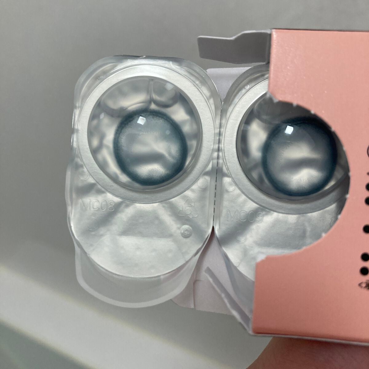 ウイスパーグロスフォーアイ/THREE/リキッドアイシャドウを使ったクチコミ(5枚目)