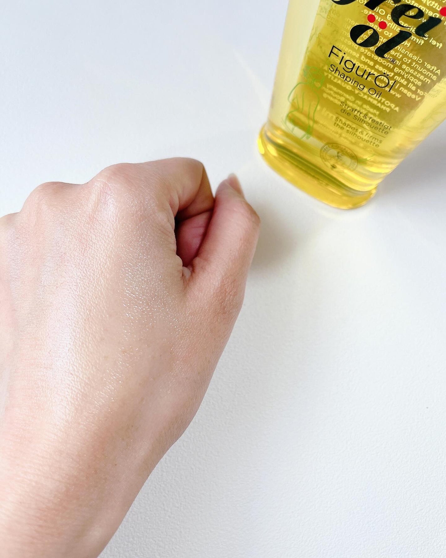 シェイピングオイル(Shaping Oil)/フレイオイル(freioil)/ボディオイルを使ったクチコミ(5枚目)