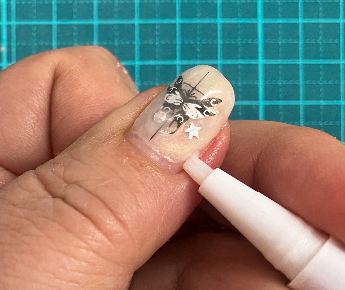 HKネイルオイルマーカー/セリア/ネイルオイル・トリートメントを使ったクチコミ(3枚目)