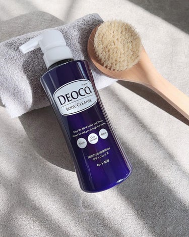 DEOCO(デオコ) 薬用ボディクレンズのクチコミ「・
・
これってもしかして私のニオイ？
ドキっと汗が気になる季節にも
嬉しい女性のニオイケアブ.....」（1枚目）