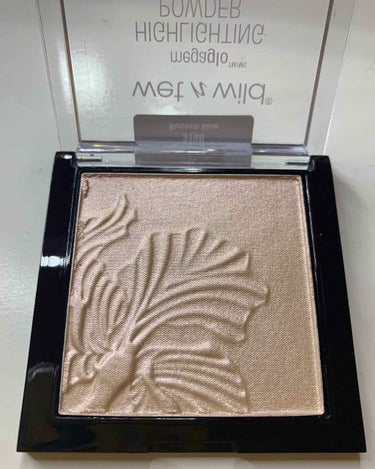 MegaGlo Highlighting Powder/wet 'n' wild/パウダーハイライトを使ったクチコミ（1枚目）