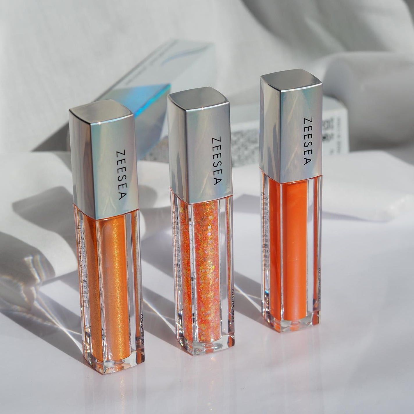 ダイヤモンドシリーズ 星空リキッドアイシャドウ/ZEESEA/リキッドアイシャドウを使ったクチコミ(2枚目)