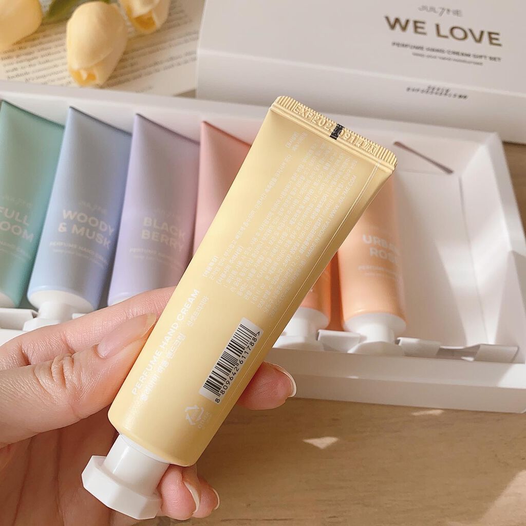 パフュームハンドクリーム/JUL7ME/ハンドクリームを使ったクチコミ(3枚目)