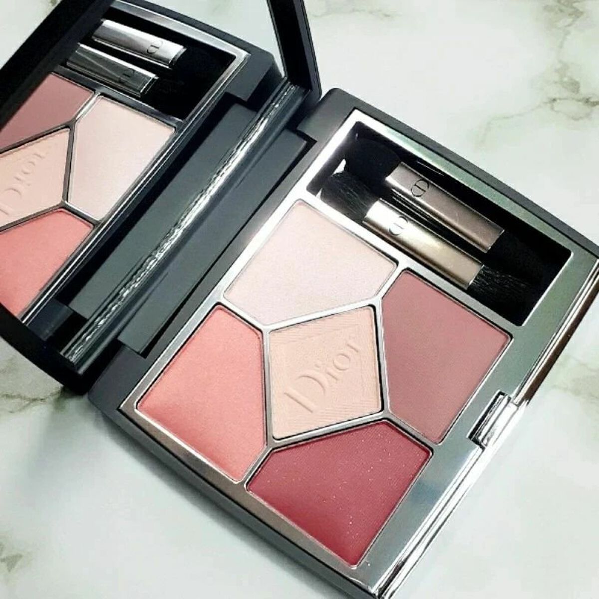 【旧】サンク クルール クチュール/Dior/アイシャドウパレットを使ったクチコミ（2枚目）