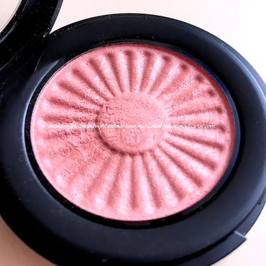 bareMinerals ジェン ヌード ブロンザーのクチコミ「bare Minerals Gen Nude Bronzer
(ベアミネラル ジェン ヌード .....」（3枚目）