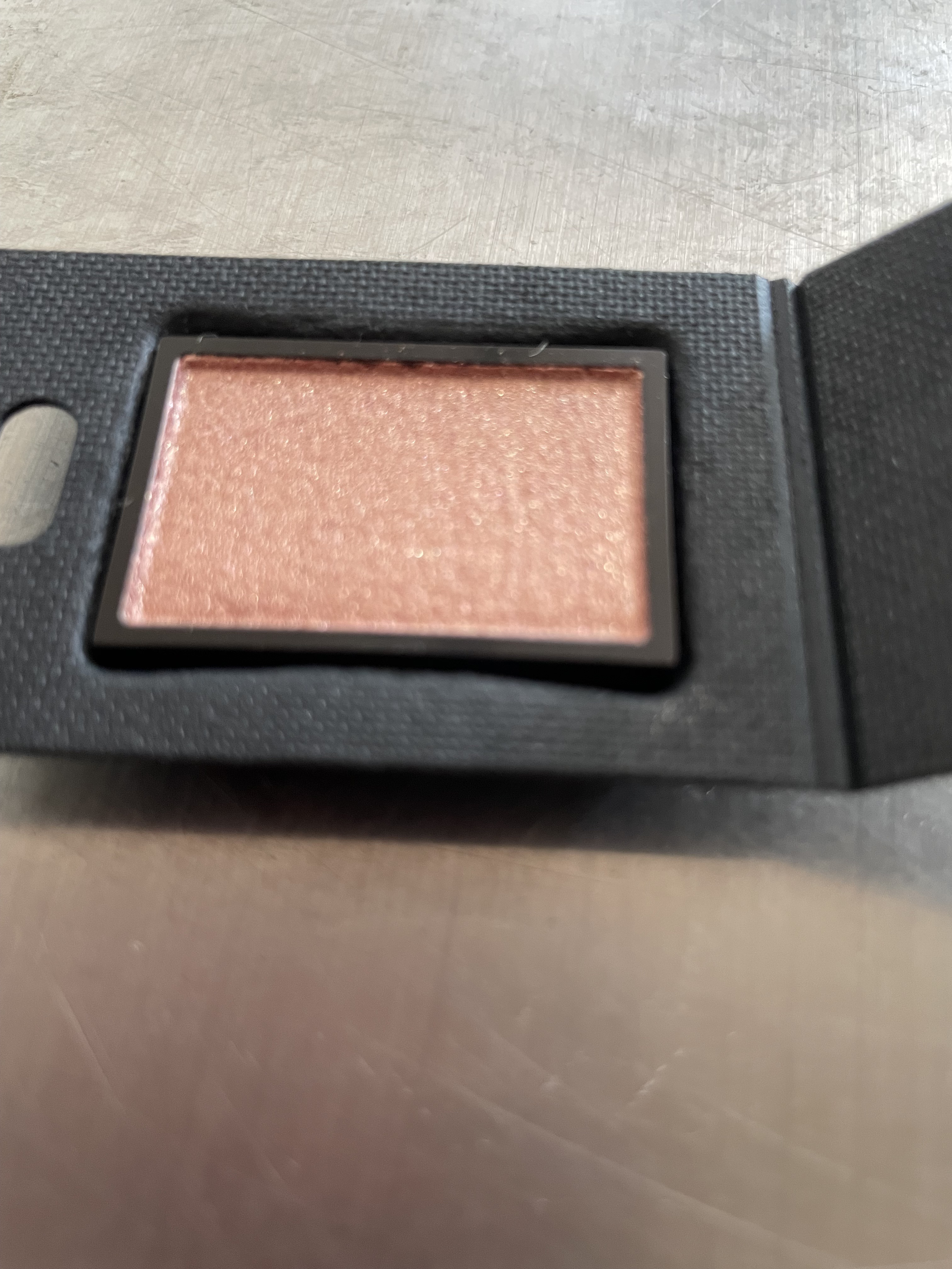 セルヴォーク ヴォランタリー アイズ/Celvoke/単色アイシャドウを使ったクチコミ（1枚目）