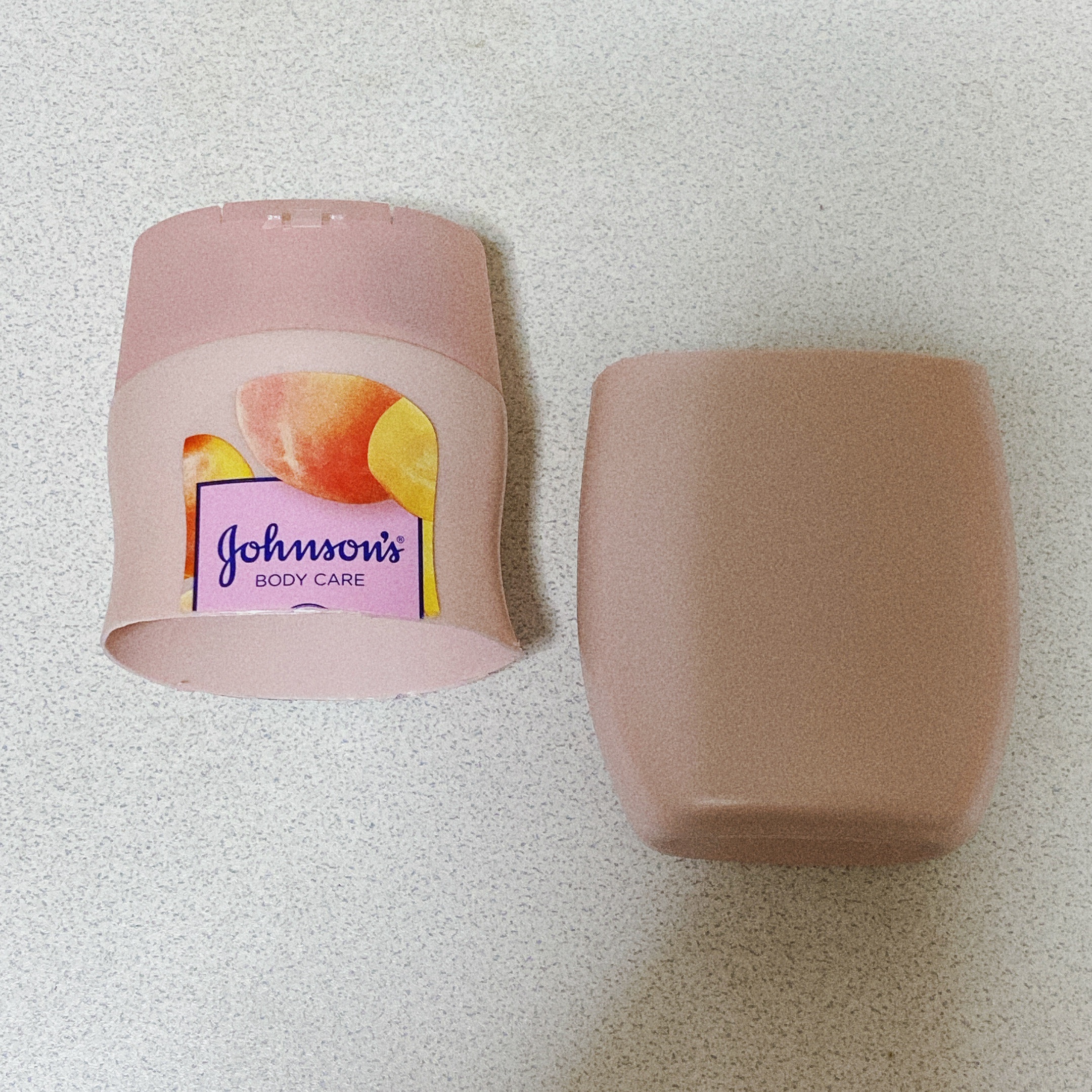 ラスティングモイスチャーアロマミルク  ピーチとアプリコットの香り/ジョンソンボディケア/ボディミルクを使ったクチコミ（1枚目）